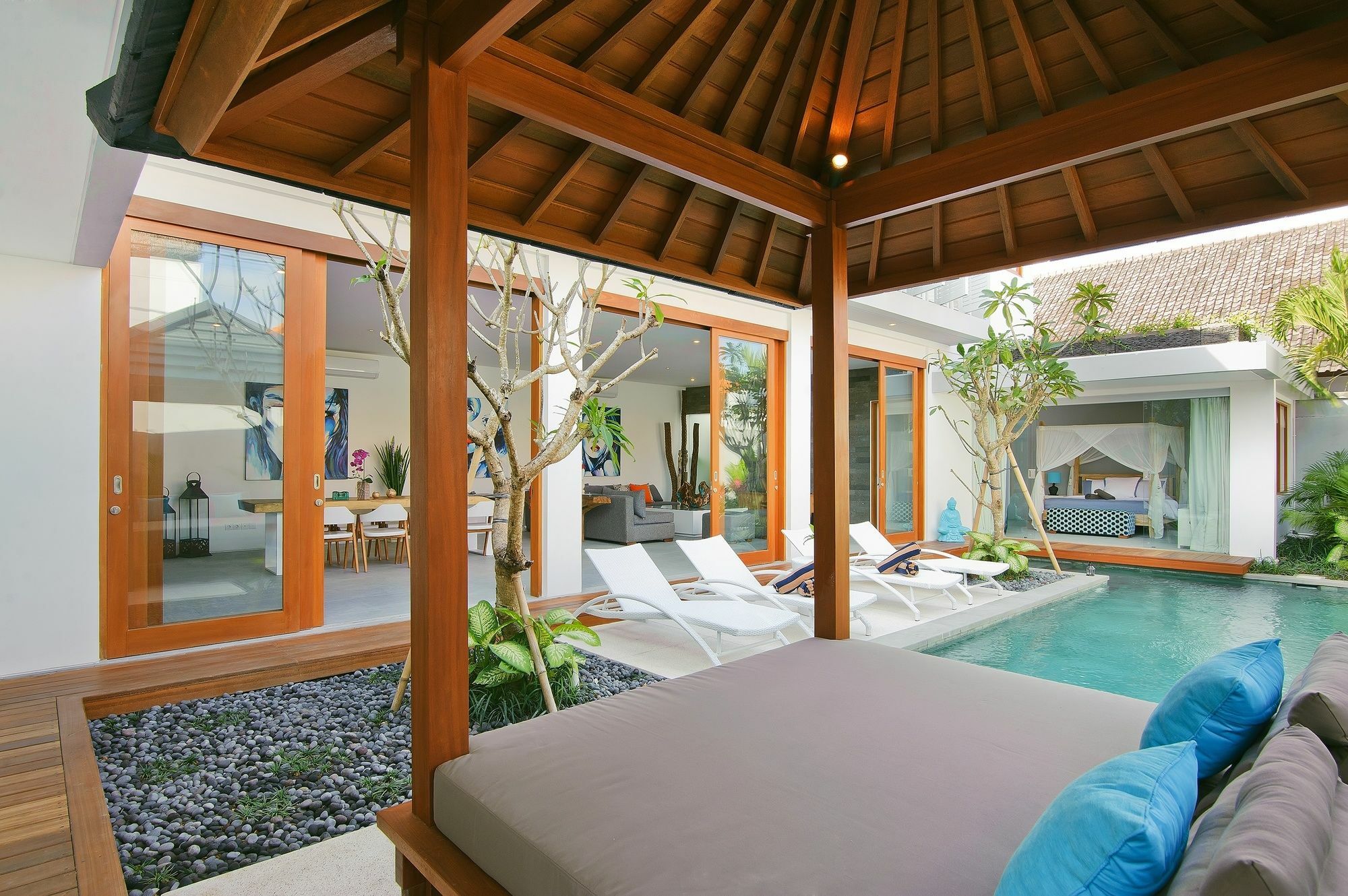 Villa Como Close To Finns Beach Club กูตา ภายนอก รูปภาพ